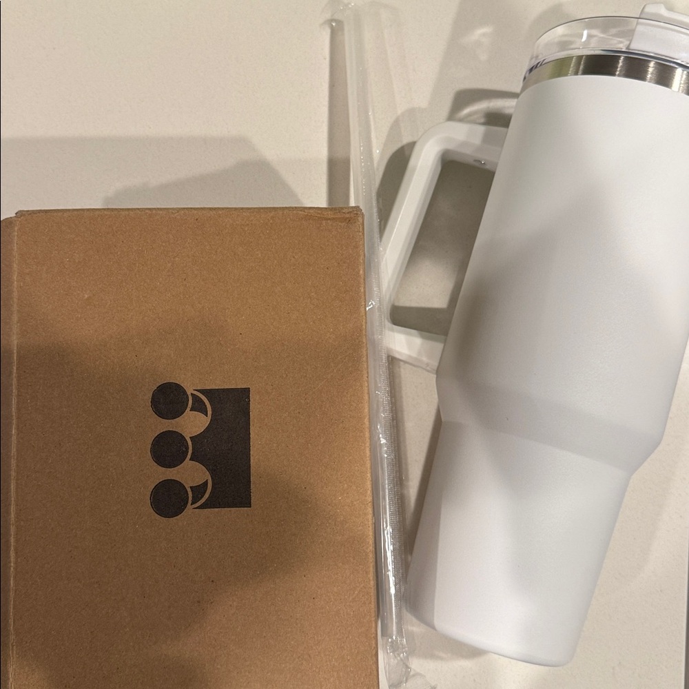 White Insulated Tumbler with Handle